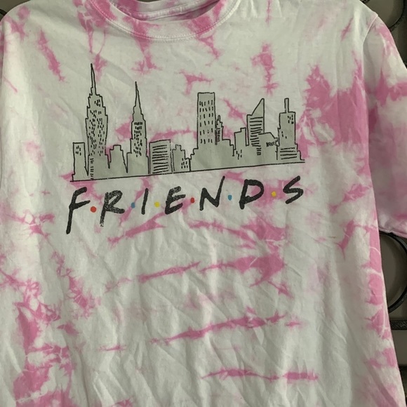 Junior’s Friends Tee Shirt Size M - Picture 2 of 3